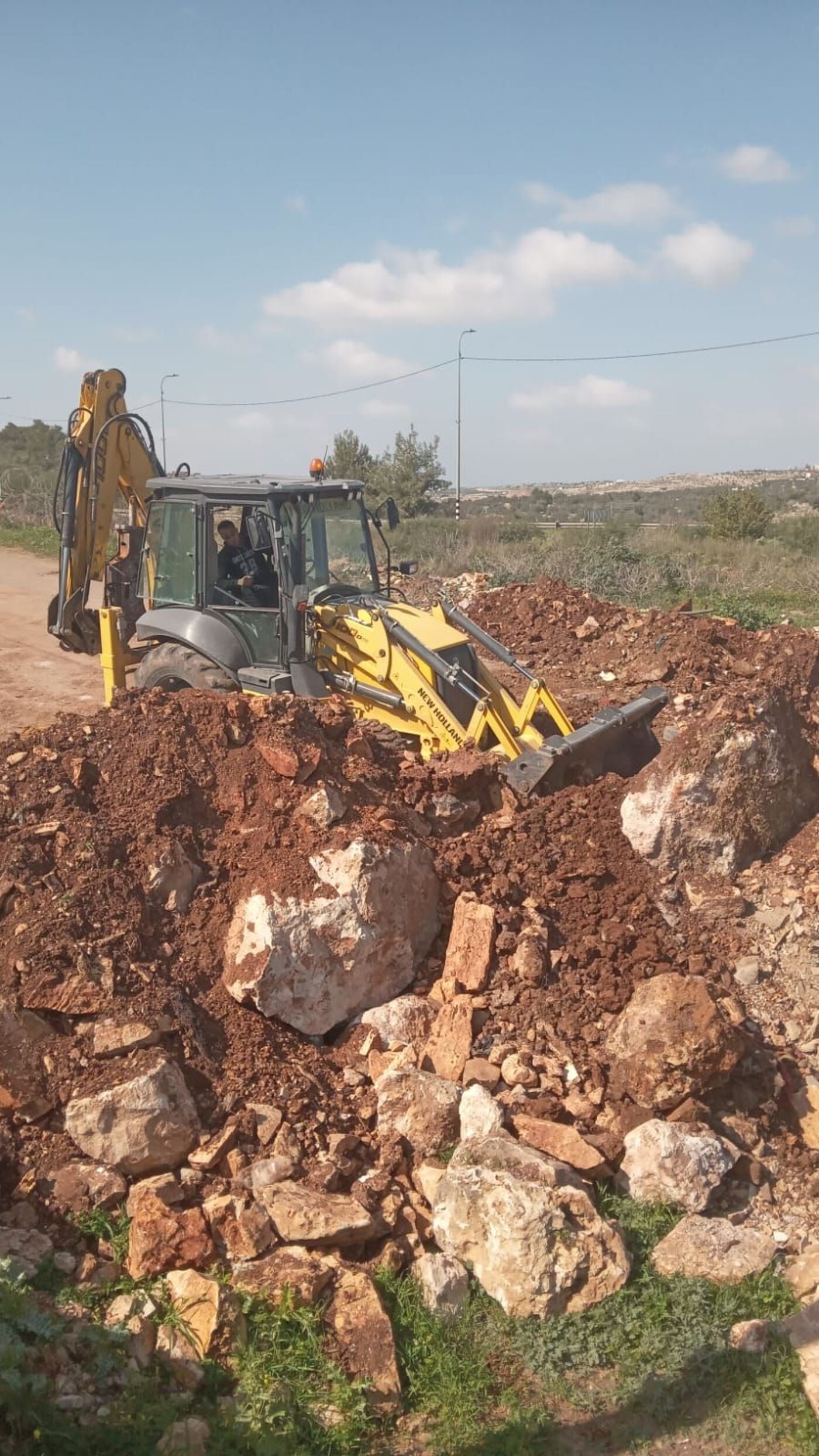 اعادة فتح المدخل الغربي لعزون