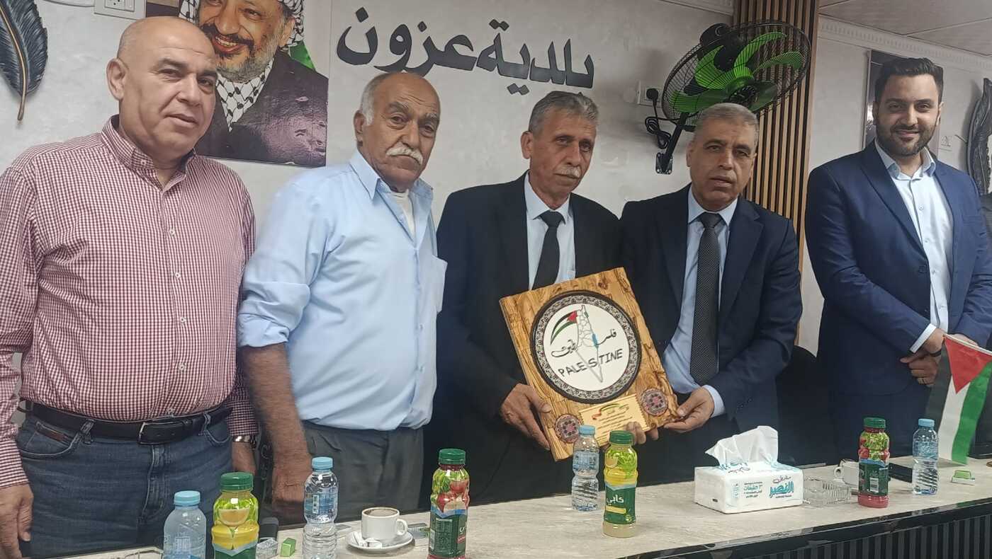 مراسم تسليم واستلام مجلس بلدي عزون